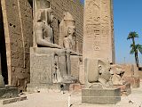 Louxor Temple Colosse Ramses 0008